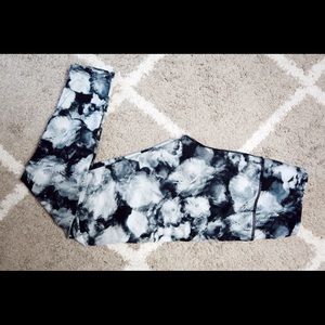 Athleta floral leggings